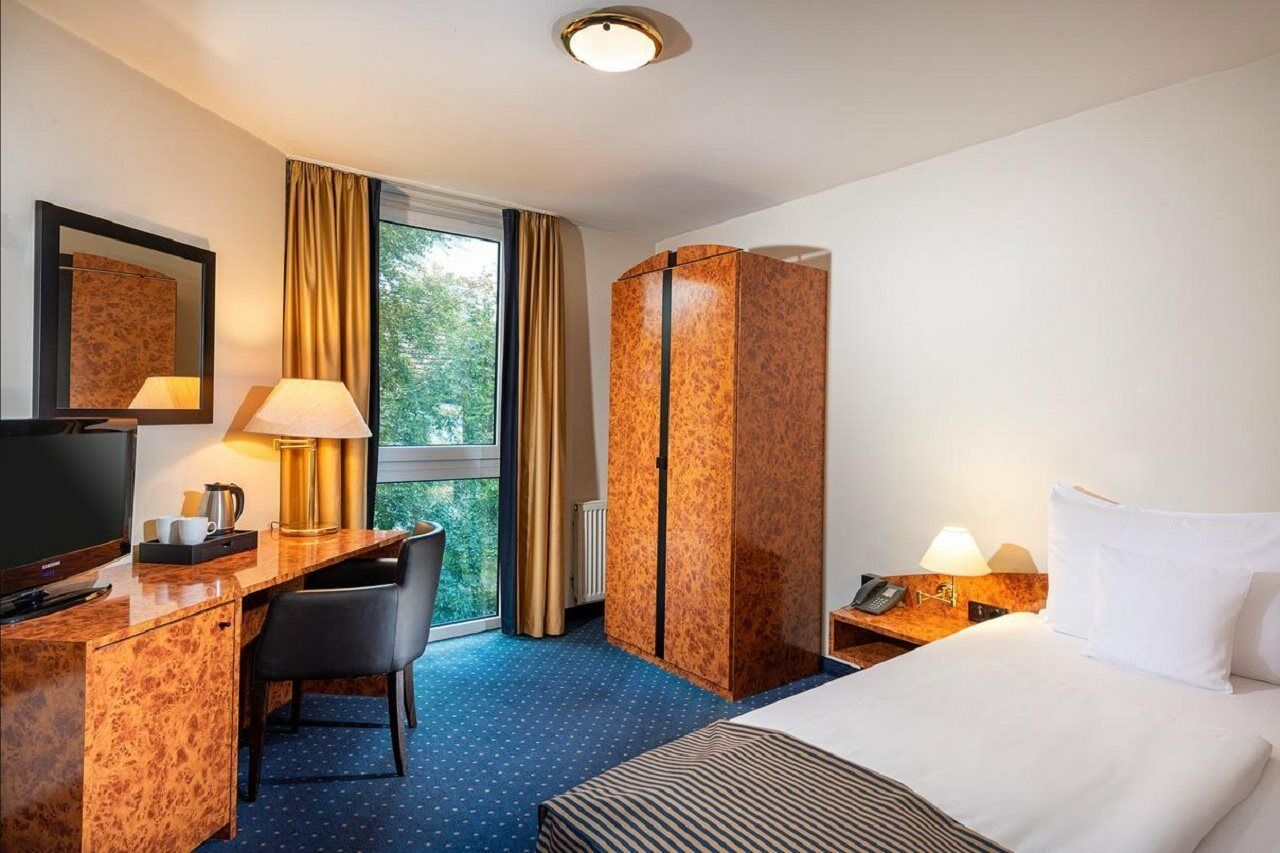 Essential By Dorint Essen Hotel Exterior photo